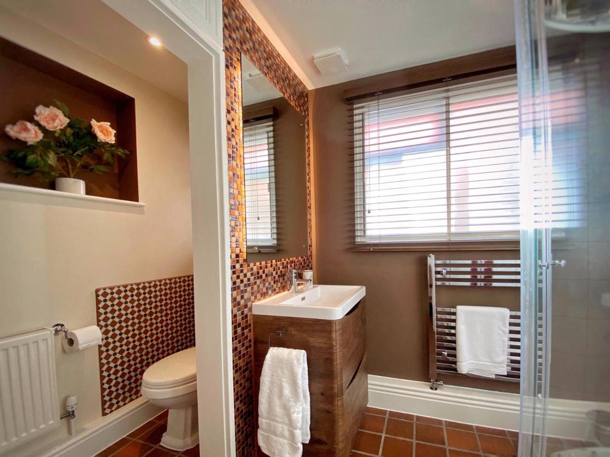 Hambrook House Canterbury - New Luxury Guest House With Espa Spa Complex Eksteriør billede
